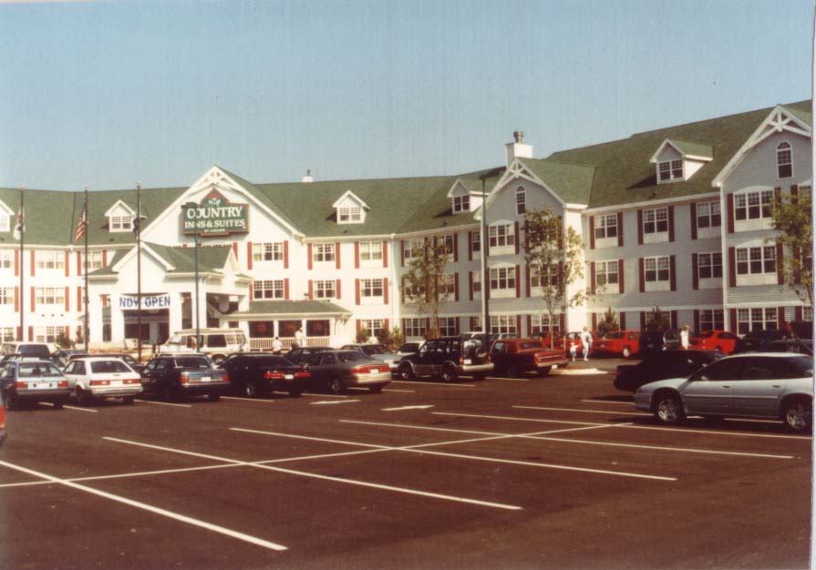 hotel2.jpg (69908 bytes)